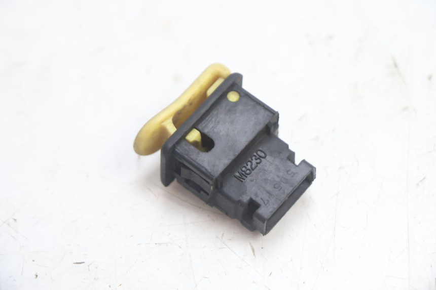 photo de CONMUTADOR DE CLAXON PEUGEOT BUXY 50 (1993 - 1998) - Zoom estado de uso