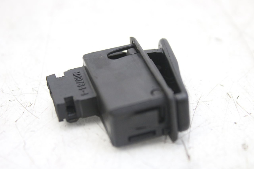 photo de CONMUTADOR DE CLAXON SYM FIDDLE 2 50 (2008 - 2013) - Detalle de la pieza