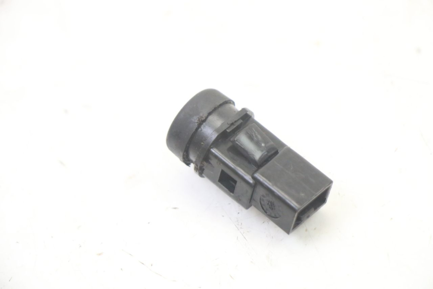 photo de CONMUTADOR DE CLAXON PIAGGIO FLY 2T 50 (2004 - 2017) - Zoom estado de uso