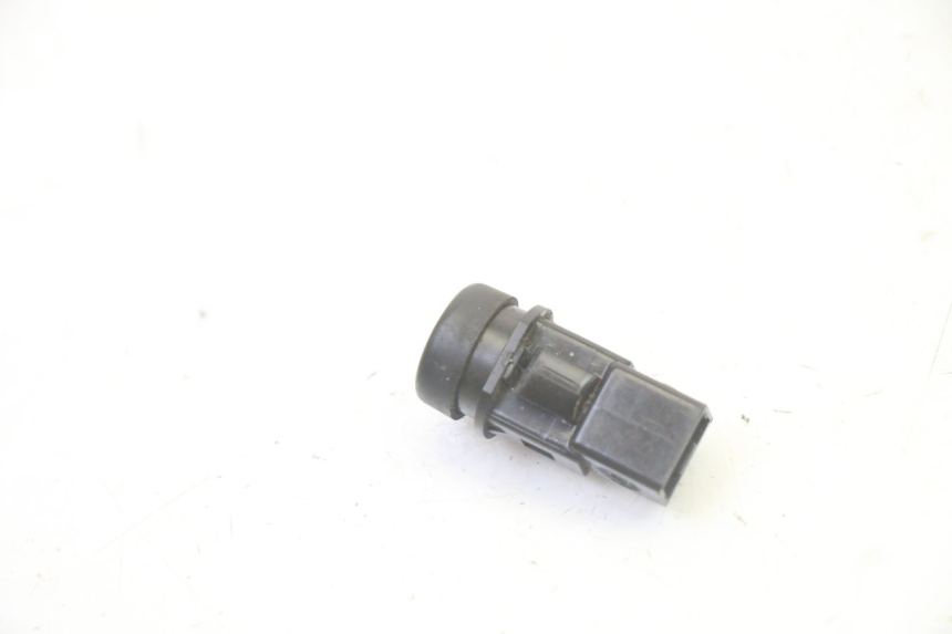 photo de CONMUTADOR DE CLAXON PIAGGIO FLY 2T 50 (2004 - 2017) - Zoom estado de uso