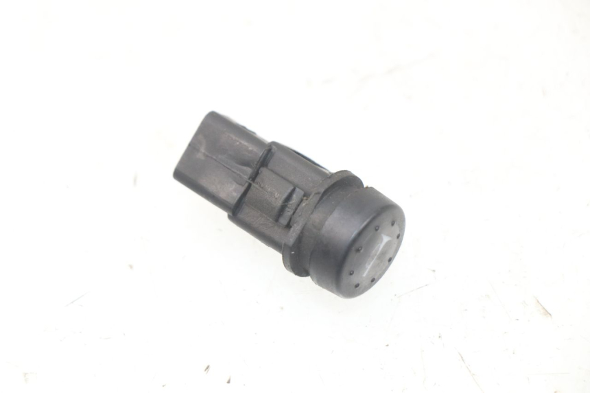 photo de CONMUTADOR CLAXON PIAGGIO LIBERTY 4T 50 (2009 - 2015) - Detalle de la pieza