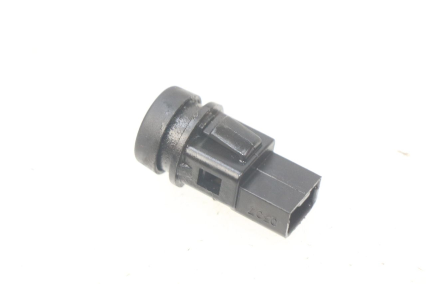 photo de CONMUTADOR DE CLAXON PIAGGIO LIBERTY 4T 50 (2004 - 2008) - Zoom estado de uso