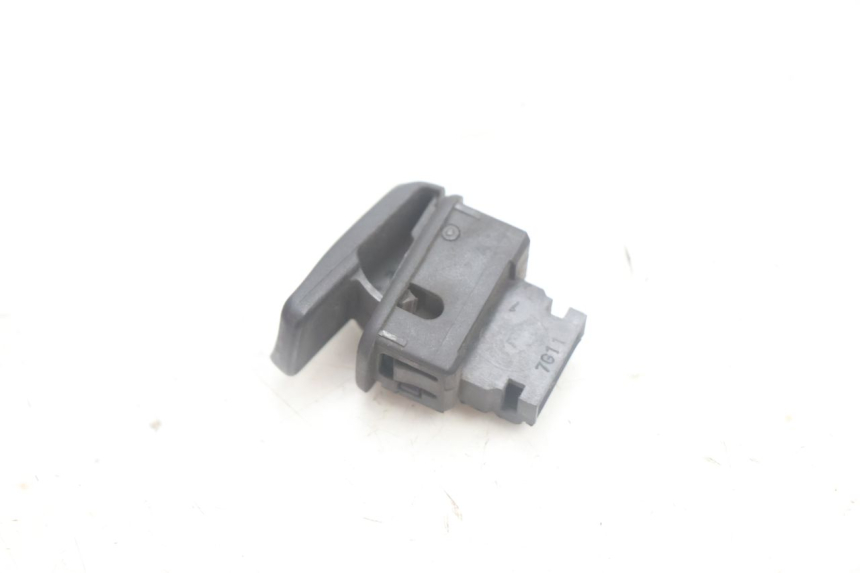 photo de CONMUTADOR CLAXON PIAGGIO MP3 125 (2006 - 2014) - Zoom estado de uso