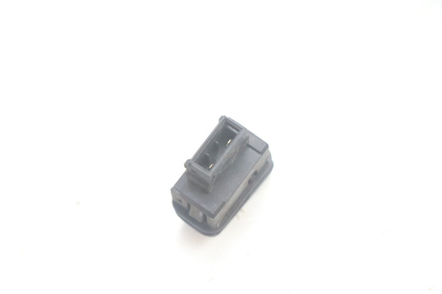 photo de CONMUTADOR CLAXON PIAGGIO MP3 125 (2006 - 2014) - Otra perspectiva