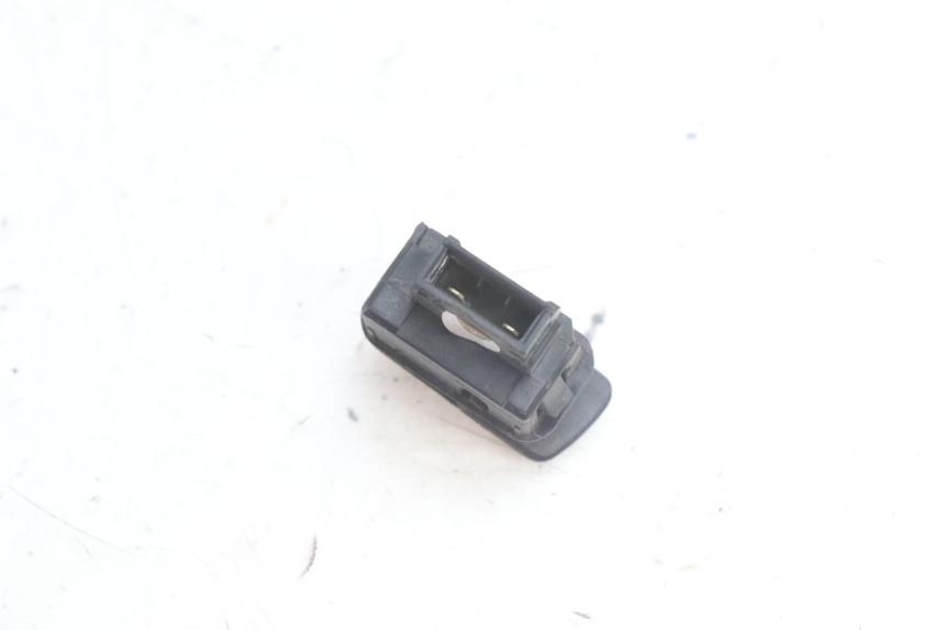 photo de CONMUTADOR CLAXON PIAGGIO MP3 500 (2016 - 2018) - Primer plano técnico