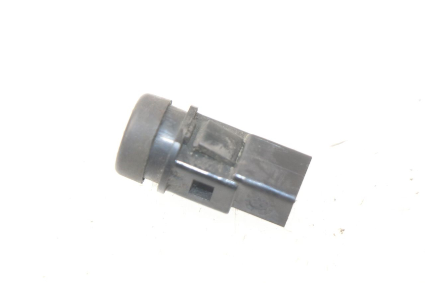 photo de CONMUTADOR CLAXON PIAGGIO NEW TYPHOON 50 (2010 - 2017) - Zoom estado de uso