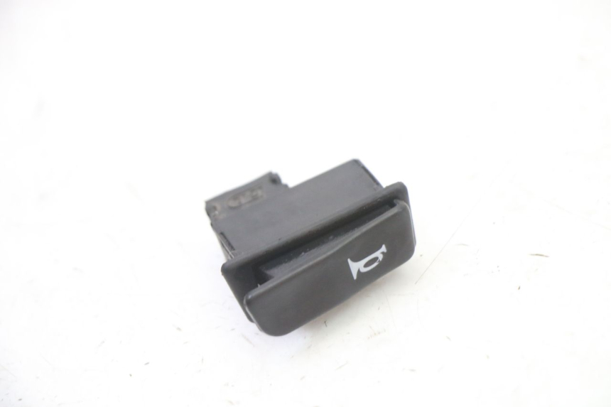 photo de CONMUTADOR DE CLAXON SYM ORBIT 2 4T 50 (2008 - 2017) - Detalle de la pieza