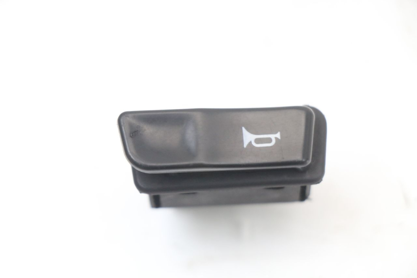 photo de CONMUTADOR CLAXON MBK OVETTO ONE 2T 50 (2013 - 2017) - Detalle de la pieza