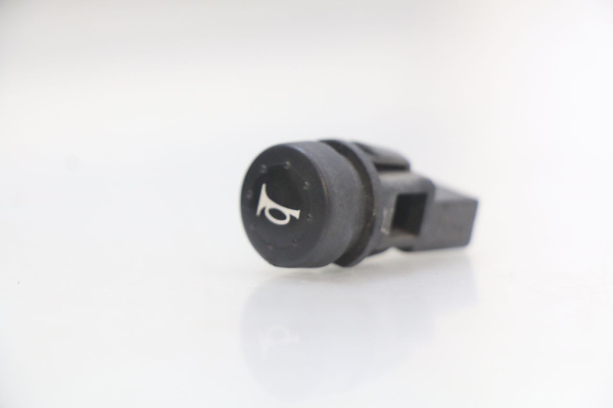photo de CONMUTADOR DE CLAXON GILERA RUNNER SP 50 (2009 - 2017) - Detalle de la pieza