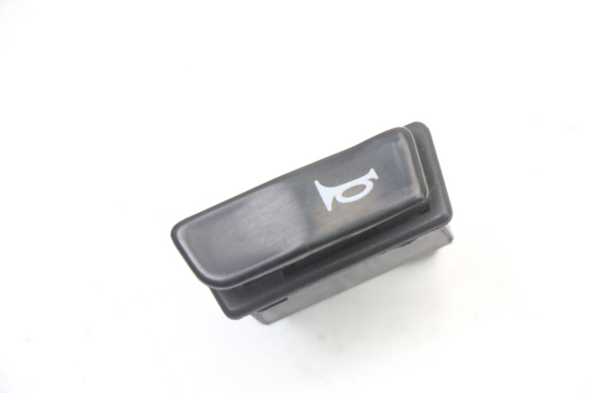 photo de CONMUTADOR DE CLAXON SYM FIDDLE 3 III 125 (2014 - 2020) - Detalle de la pieza