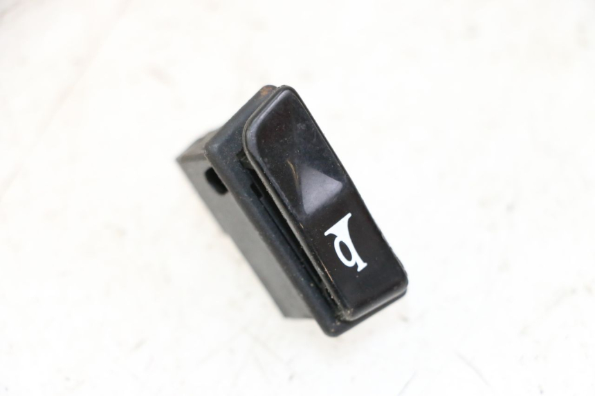 photo de CONMUTADOR DE CLAXON SYM ORBIT 2 4T 50 (2008 - 2017) - Vista principal