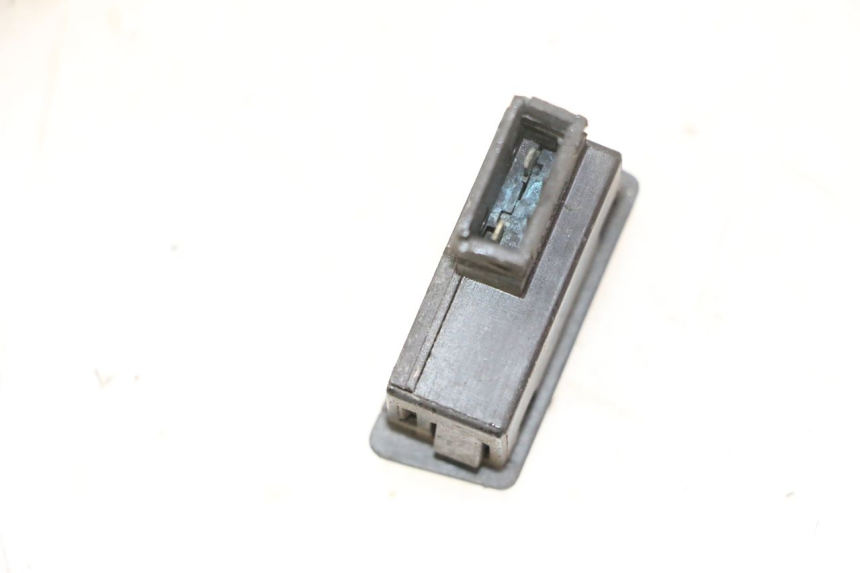 photo de CONMUTADOR DE CLAXON PEUGEOT TWEET 4T 50 (2018 - 2022) - Detalle de la pieza