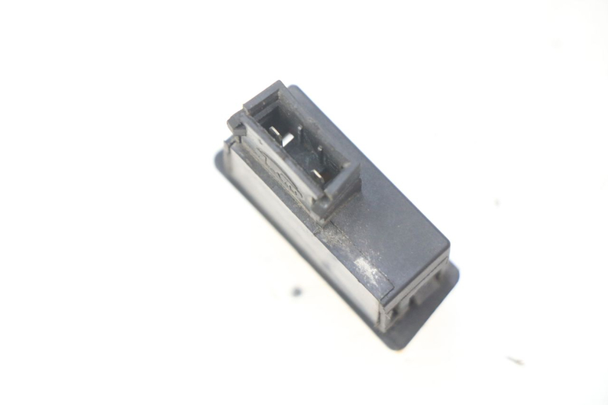 photo de CONMUTADOR DE CLAXON EUROCKA VIRTUALITY GT 4T 50 (2011 - 2017) - Detalle de la pieza