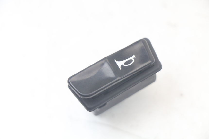 photo de CONMUTADOR DE CLAXON YAMAHA XMAX X-MAX 125 (2006 - 2009) - Detalle de la pieza