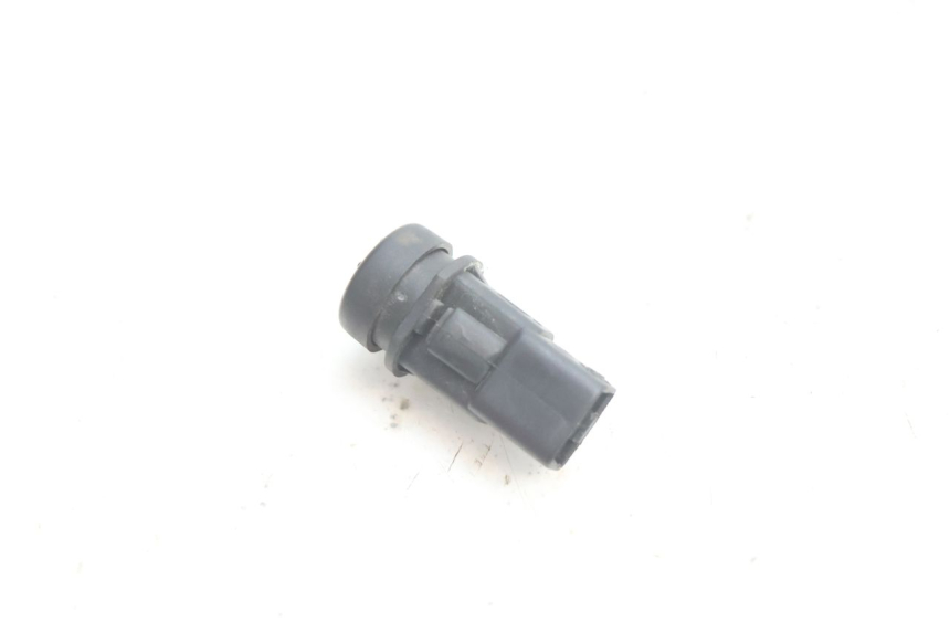 photo de CONMUTADOR CLAXON PIAGGIO X8 STREET 125 (2006 - 2007) - Zoom estado de uso