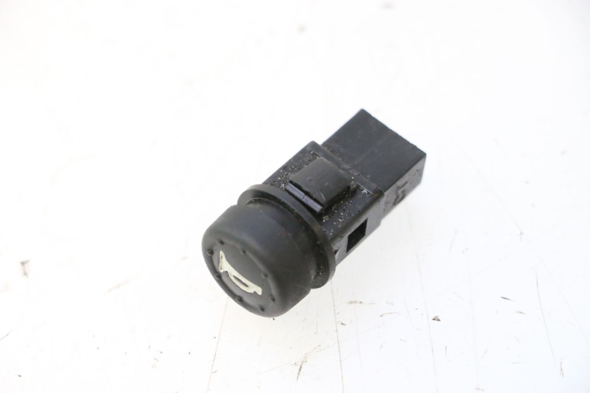 photo de CONMUTADOR DE CLAXON PIAGGIO ZIP 2T 50 (2009 - 2019) - Zoom estado de uso