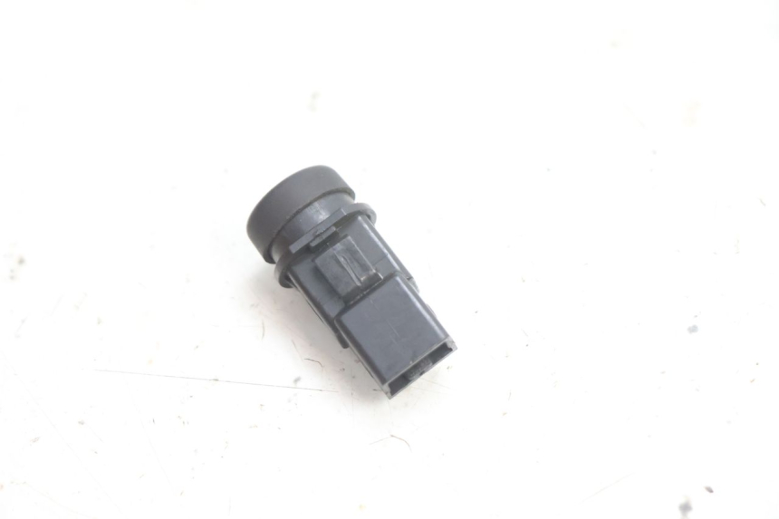 photo de CONMUTADOR DE CLAXON PIAGGIO ZIP 2T 50 (2009 - 2019) - Zoom estado de uso