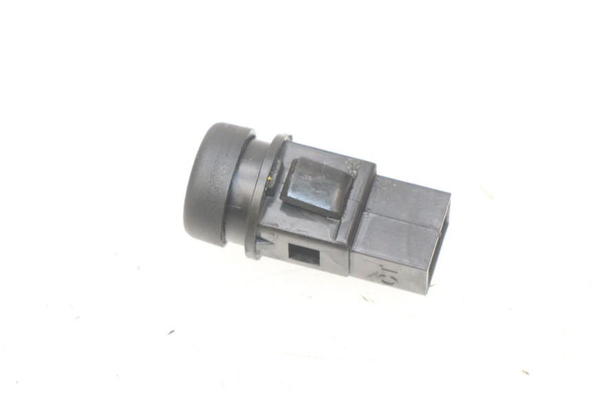 photo de CONMUTADOR DE CLAXON PIAGGIO ZIP 4T 50 (2018 - 2020) - Otra perspectiva