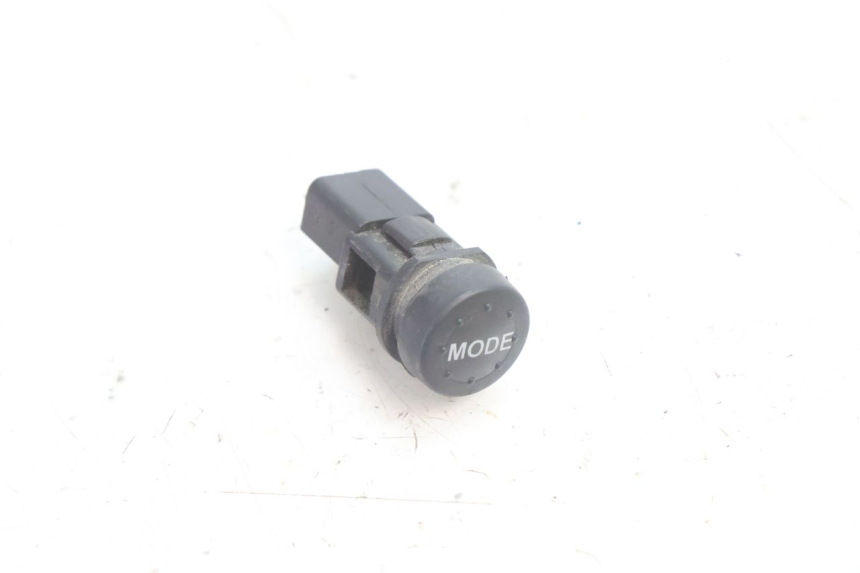 photo de CONMUTADOR PIAGGIO MP3 500 (2016 - 2018) - Detalle de la pieza