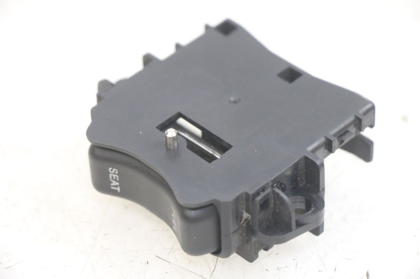 photo de COMMODO HONDA PCX (JF47) 125 (2012 - 2013) - Detalle de la pieza