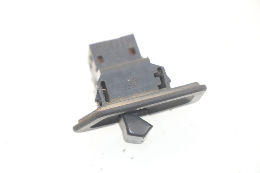 photo de INTERRUPTOR DE LUZ DE FARO. KYMCO LIKE 4T 50 (2009 - 2018) - Detalle de la pieza