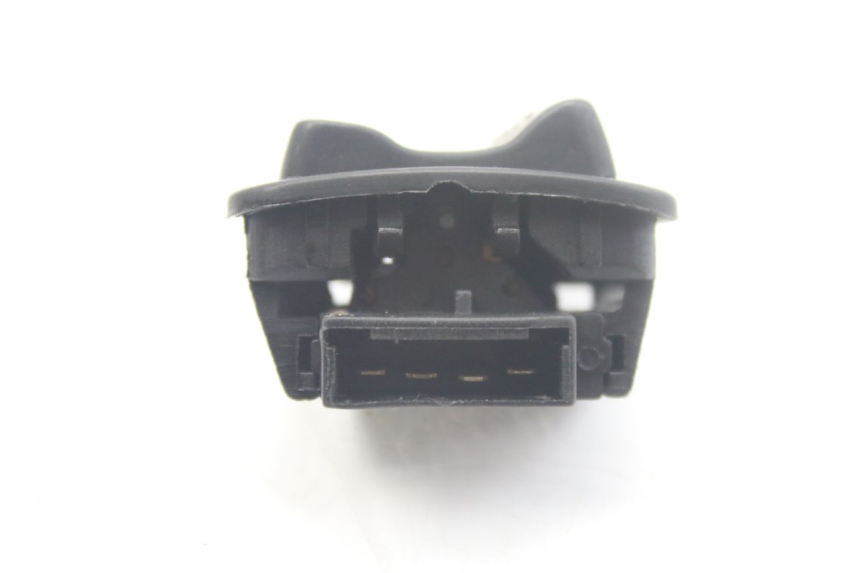 photo de INTERRUPTOR DE LUZ PIAGGIO ZIP 2T 50 (2009 - 2019) - Zoom estado de uso