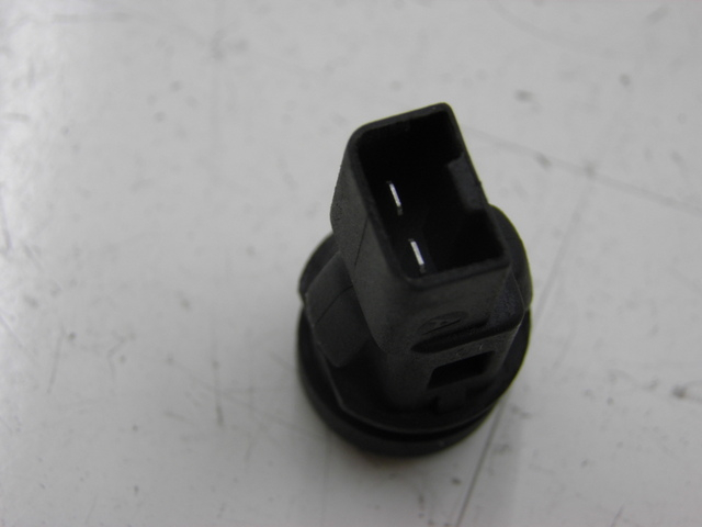 photo de CONMUTADOR PIAGGIO BEVERLY 125 (1998 - 2005) - Detalle de la pieza