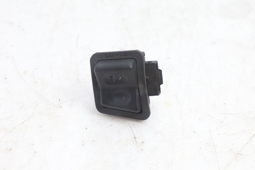 photo de INTERRUPTOR DE LUZ ALTA HONDA FES PANTHEON 2T 125 (1998 - 2002) - Zoom estado de uso