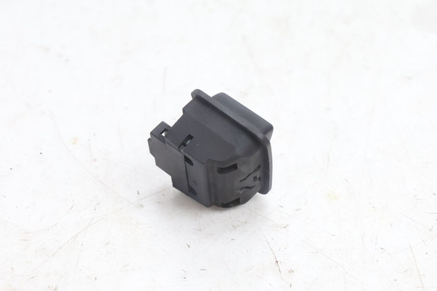 photo de INTERRUPTOR DE LUZ ALTA HONDA FES PANTHEON 2T 125 (1998 - 2002) - Otra perspectiva