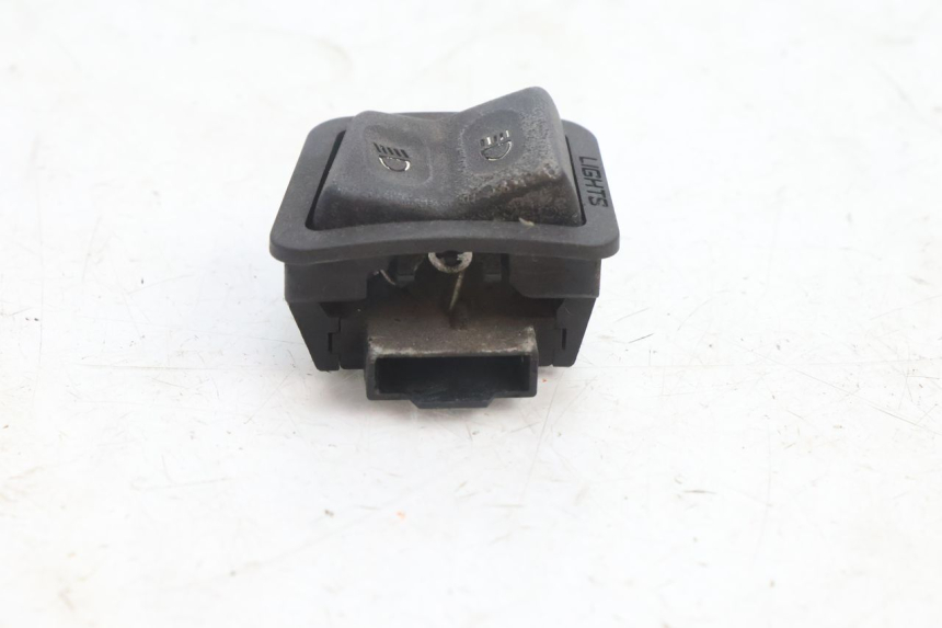 photo de INTERRUPTOR DE LUZ ALTA HONDA FES PANTHEON 125 (2003 - 2007) - Detalle de la pieza