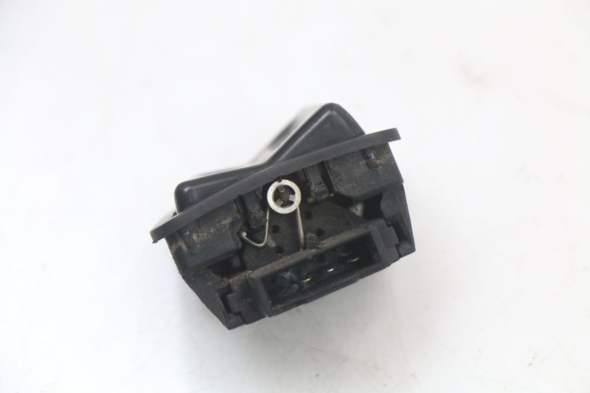 photo de CONMUTADOR LUCES SYM FIDDLE 3 III 50 (2014 - 2020) - Zoom estado de uso