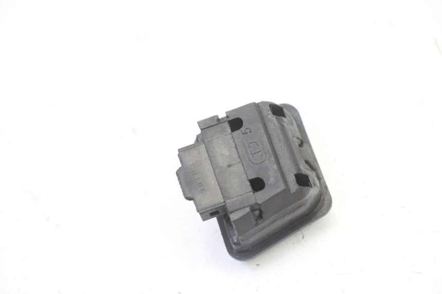 photo de CONMUTADOR LUCES SYM FIDDLE 3 III 50 (2014 - 2020) - Otra perspectiva