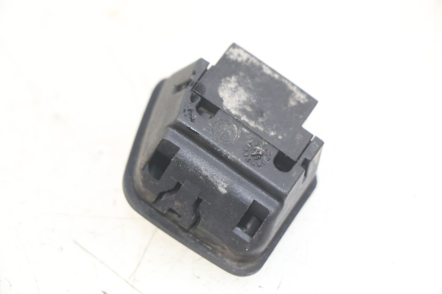 photo de INTERRUPTOR DE LUZ ALTA PIAGGIO FLY 2T 50 (2004 - 2017) - Detalle de la pieza