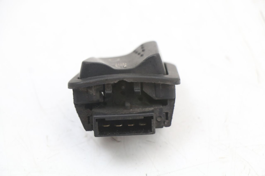 photo de INTERRUPTOR DE LUZ ALTA PIAGGIO FLY 2T 50 (2004 - 2017) - Zoom estado de uso