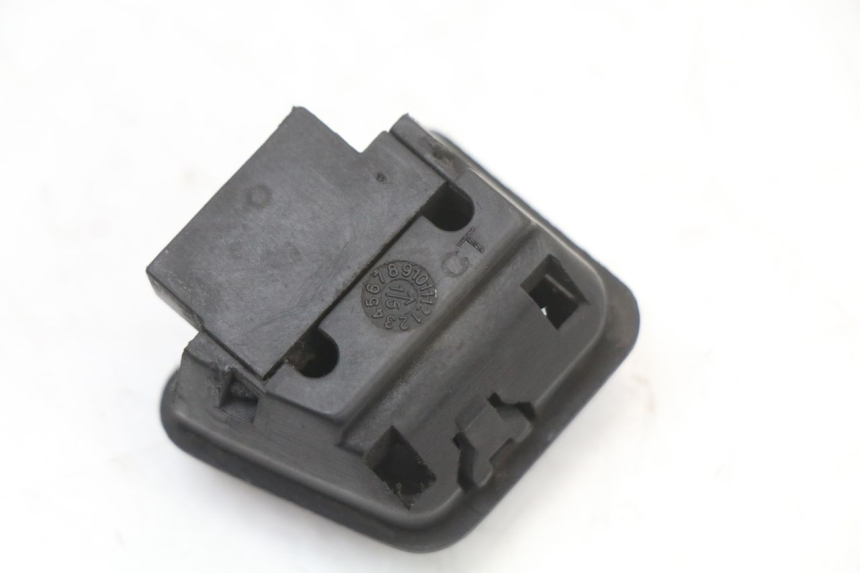 photo de INTERRUPTOR DE LUZ ALTA PIAGGIO FLY 2T 50 (2004 - 2017) - Otra perspectiva