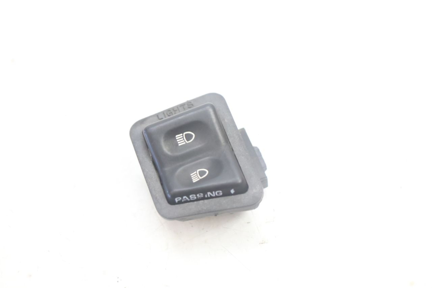 photo de INTERRUPTOR DE LUZ ALTA KYMCO LIKE 125 (2009 - 2016) - Vista principal