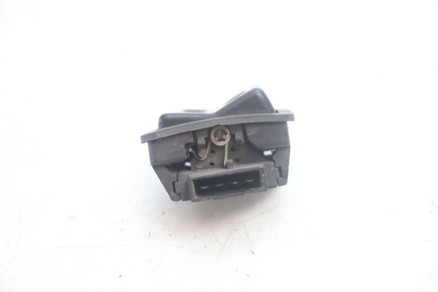 photo de INTERRUPTOR DE LUZ ALTA KYMCO LIKE 125 (2009 - 2016) - Zoom estado de uso
