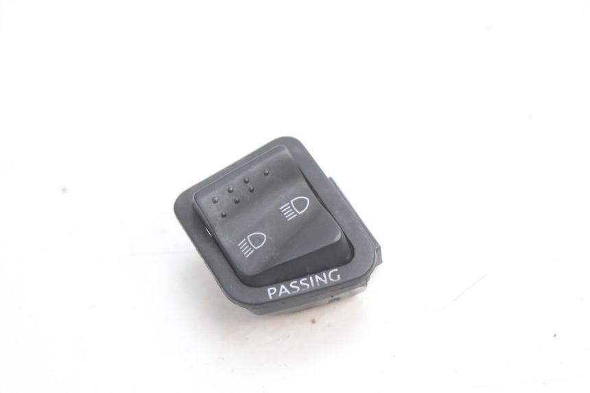 photo de CONMUTADOR LUCES PIAGGIO MP3 LT 400 (2007 - 2012) - Vista principal