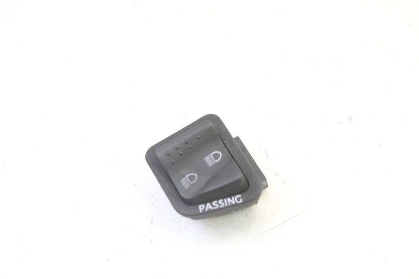 photo de INTERRUPTOR DE LUZ ALTA PIAGGIO MP3 RL 250 (2006 - 2010) - Vista principal
