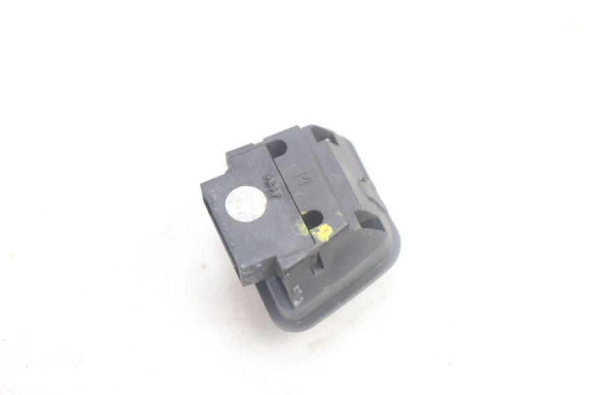 photo de CONMUTADOR LUCES PIAGGIO MP3 500 (2016 - 2018) - Otra perspectiva