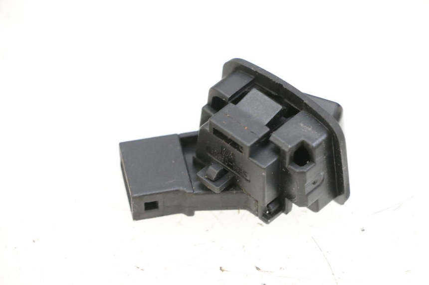 photo de CONMUTADOR LUCES YAMAHA NEO'S CORE 1 (2022 - 2026) - Zoom estado de uso