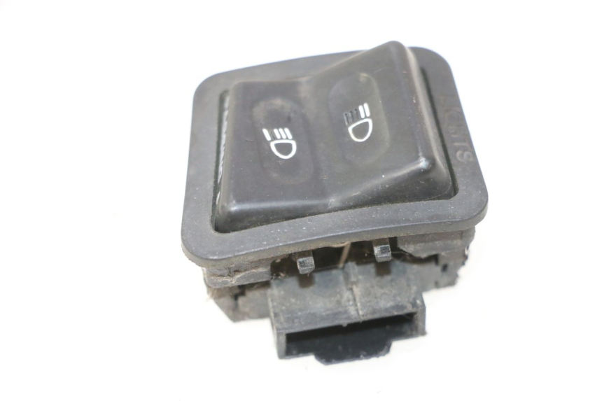 photo de CONMUTADOR LUCES KYMCO LIKE 4T 50 (2019 - 2025) - Primer plano técnico