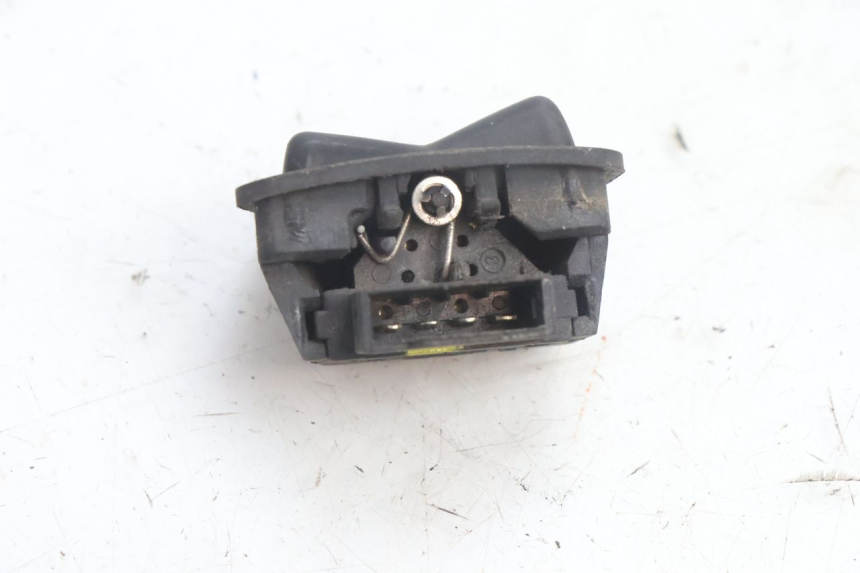 photo de INTERRUPTOR DE LUZ ALTA SYM ORBIT 2 4T 50 (2008 - 2017) - Zoom estado de uso