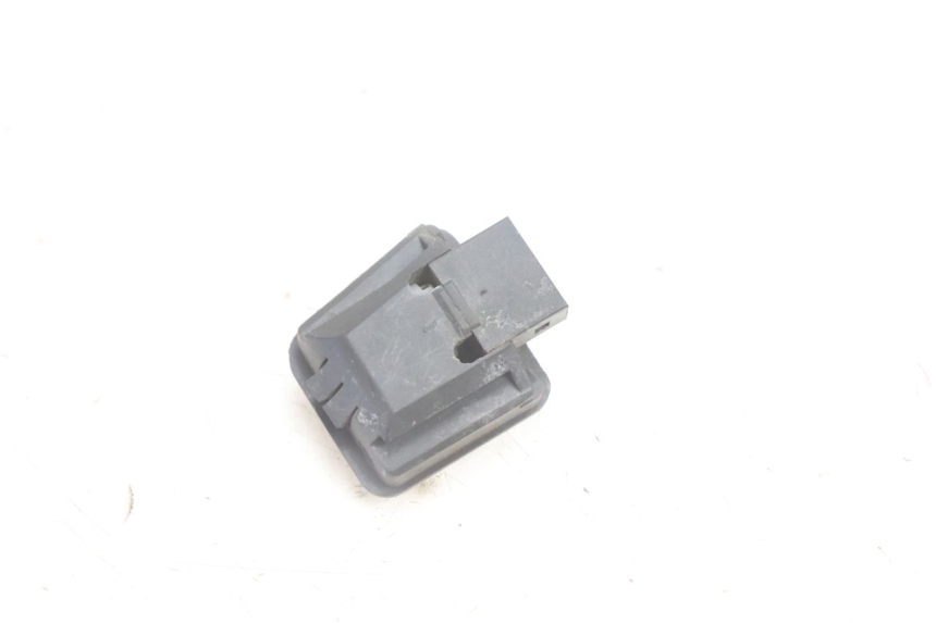 photo de CONMUTADOR LUCES JM MOTORS SANTANA EVO 50 (2024 - 2026) - Primer plano técnico