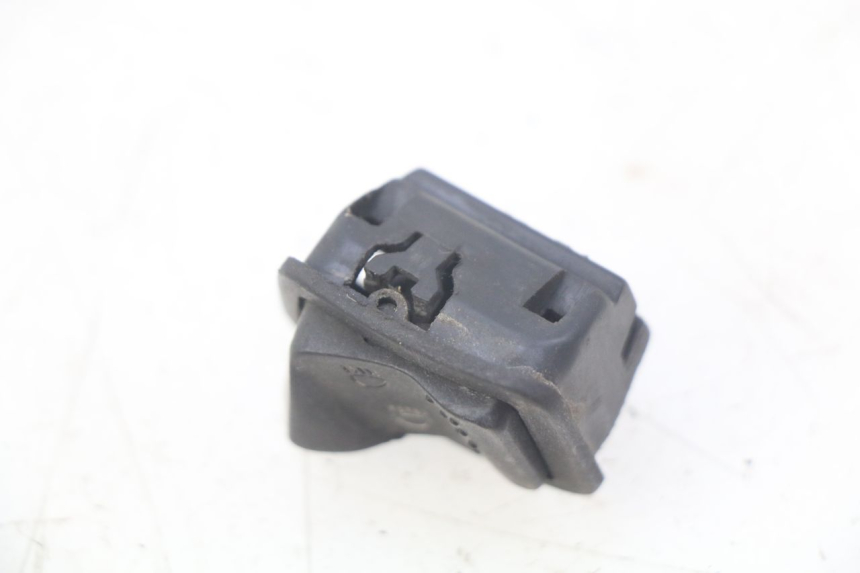 photo de INTERRUPTOR DE LUZ ALTA APRILIA SR 2T 50 (2012 - 2017) - Zoom estado de uso