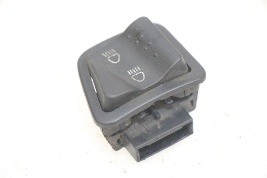 photo de INTERRUPTOR DE LUZ ALTA APRILIA SR 2T 50 (2012 - 2017) - Vista principal