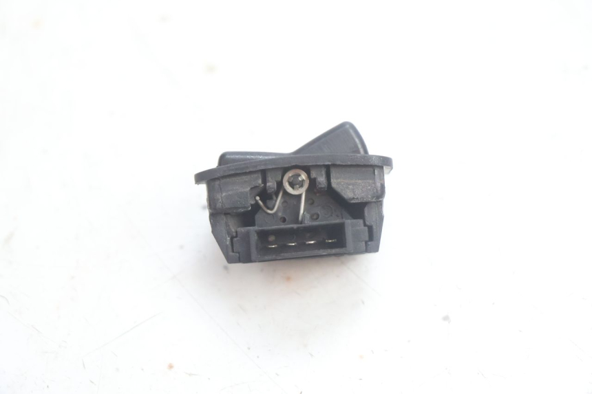 photo de INTERRUPTOR DE LUZ ALTA PEUGEOT TWEET 4T 50 (2018 - 2022) - Otra perspectiva