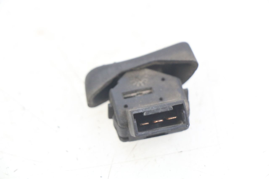 photo de INTERRUPTOR DE LUZ ALTA PIAGGIO VESPA S 2T 50 (2007 - 2014) - Zoom estado de uso