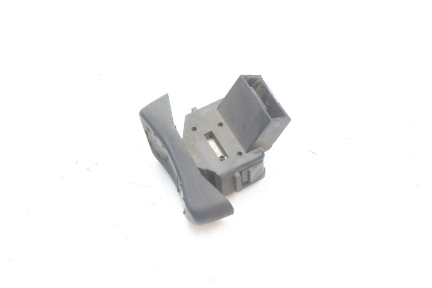 photo de INTERRUPTOR DE LUZ ALTA PIAGGIO VESPA S 2T 50 (2007 - 2014) - Zoom estado de uso