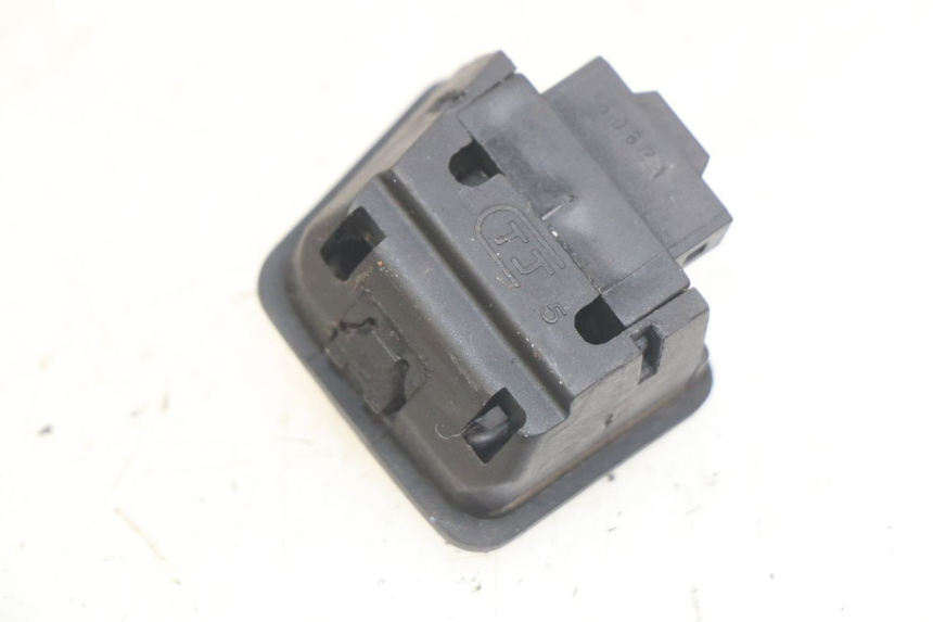 photo de INTERRUPTOR DE LUZ ALTA SYM X-PRO 4T 50 (2014 - 2021) - Detalle de la pieza